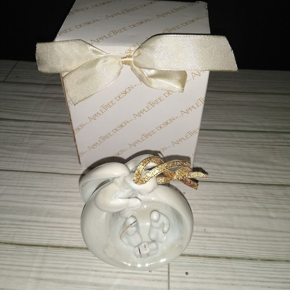 Apple Tree Design Nativity Diorama Angel With Holy Family Porcelain Ornament